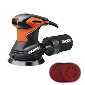 מכונת ליטוש WORX עם חמישה דיסקי ליטוש, מתאימה לשימוש עם אפוקסי ליצירה ושולחנות אפוקסי.